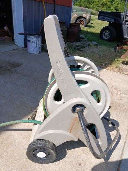 Better Homes and Garden Hose Reel with Hose