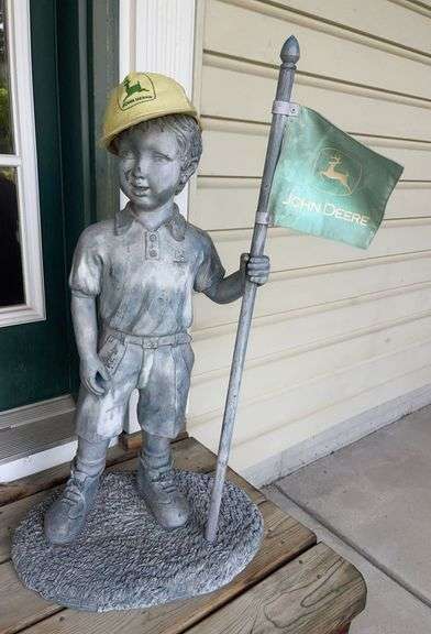 John Deere 33” tall Caddy Lawn Statue w/ John Deere Flag