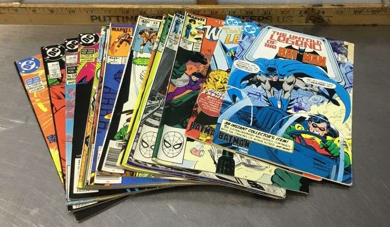 16 DC and Marvel Comics