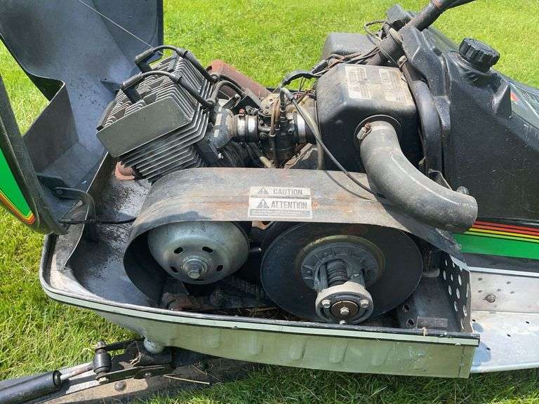 1980/81 John Deere Spitfire 340 Free Air Snowmobile- has compression/does not start