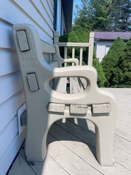 Outdoor Qwik Bench (31” tall & 5’ long)
