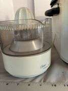 Hamilton Beach Roaster Oven, Oster Citrus Juicer, Black & Decker Handy Copper & Blender
