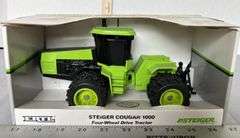 ERTL Steiger Cougar 1000 Four-Wheel Drive Tractor Scale 1/32