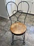 Parlor Table (30”T29”R) & Four Matching Chairs
