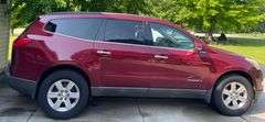 2009 Red Jewel Chevrolet FWD 1LT Traverse w/ 7 Passenger Seating
