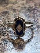 Onyx & Diamond Star Marked 10K Ring