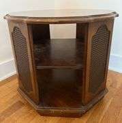 MCM Octagonal Wooden End Table (20”T,24”R)