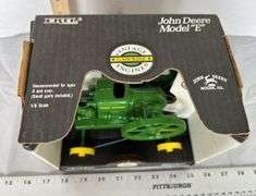 ERTL John Deere Model E Gasoline Engine Tractor Scale 1/6