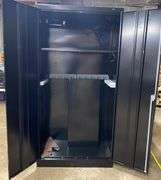 Metal Tennsco Gun Cabinet