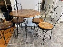 Parlor Table (30”T29”R) & Four Matching Chairs