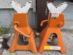 Pair of Three Ton Capacity Jacks