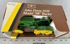 John Deere 1935 Model “BR” Tractor Scale 1/16th