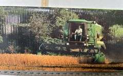 4425 John Deere Combine 1/50th Scale