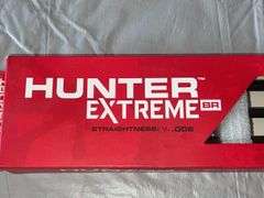 Bloodsport Hunter Extreme Six Unused Arrows & 15 Various Arrows