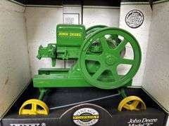 ERTL John Deere Model E Gasoline Engine Tractor Scale 1/6