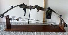 Mystic Rebel Right Hand Compound Bow by Hoyt USA