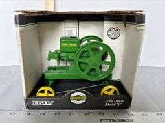 ERTL John Deere Model E Gasoline Engine Tractor Scale 1/6