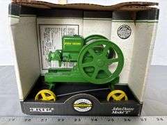 ERTL John Deere Model E Gasoline Engine Scale 1/6