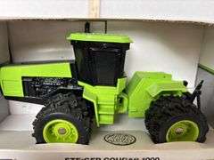 ERTL Steiger Cougar 1000 Four-Wheel Drive Tractor Scale 1/32
