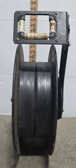 50Ft Retractable Air/Water Hose Reel  w/3/8 Hose