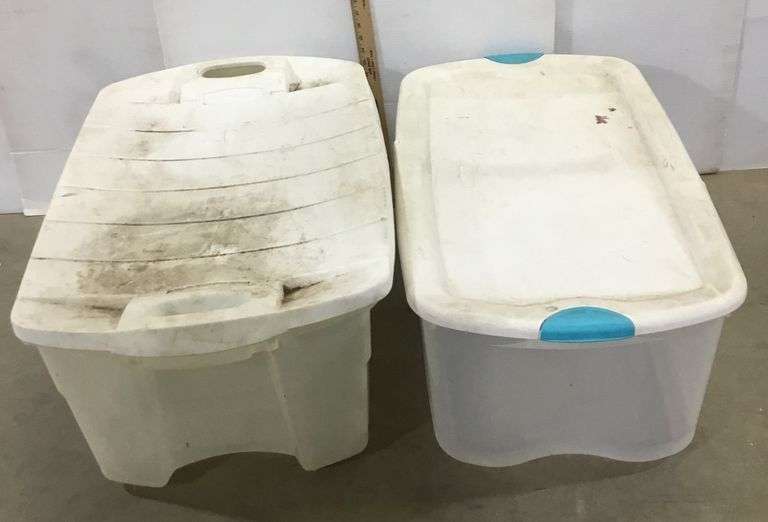Large a clear Storage Totes with Lids