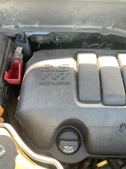 2010 Chevrolet Traverse LT 201,712 Miles Runs & Drives See Discription