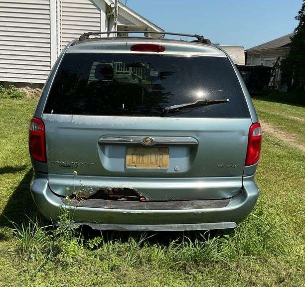 2006 Chrysler Town & Country NON Running