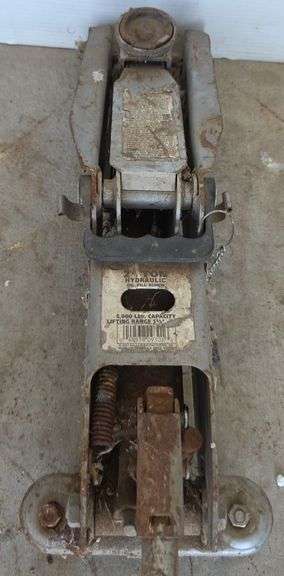 2.5LB Floor Jack and Greese Gun