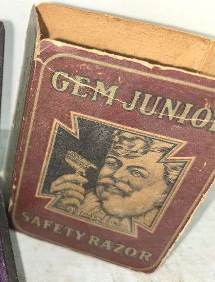 Gem Junior Safety Razor in its Original Case & Box