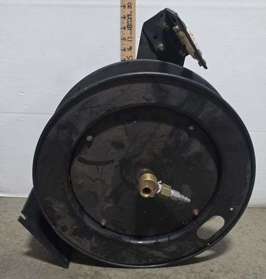 50Ft Retractable Air/Water Hose Reel  w/3/8 Hose