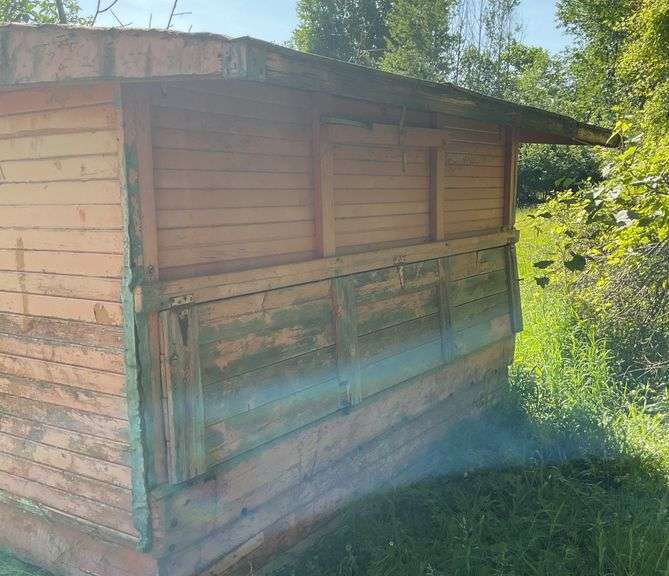 Cattle Feeder Buyer Responsible For Removal