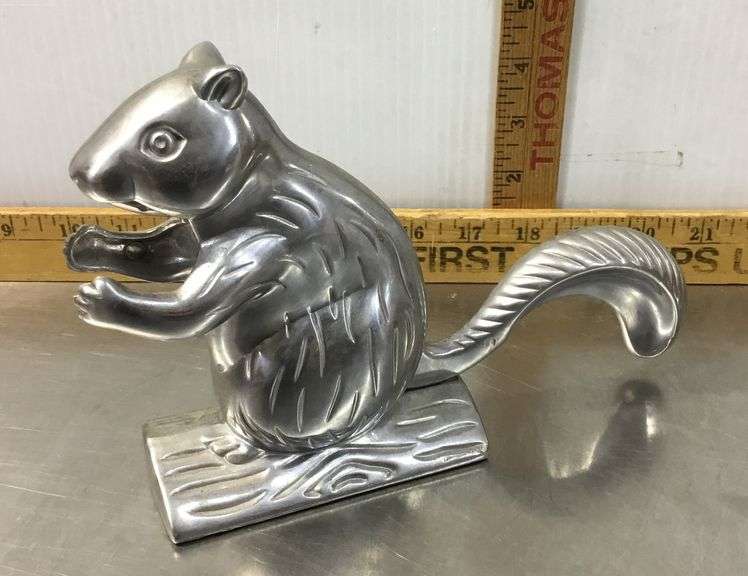 Squirrel Nutcracker