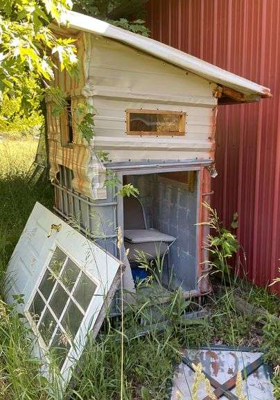 IBC Tote Hunting Shack