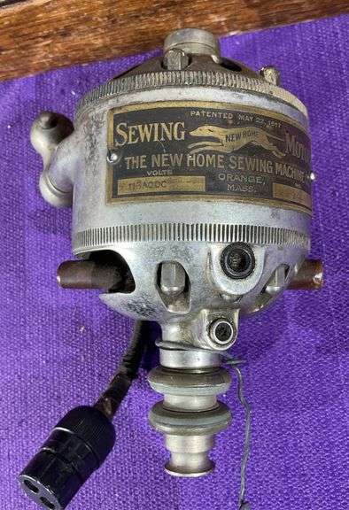 Vintage Greyhound R Electric Sewing Machine & Carry Case