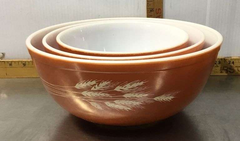 PYREX Autumn Harvest Mixing Bowls