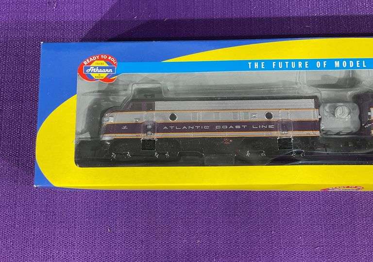 Athearn Die Cast Atlantic coast Line F7A-F7B Locomotive