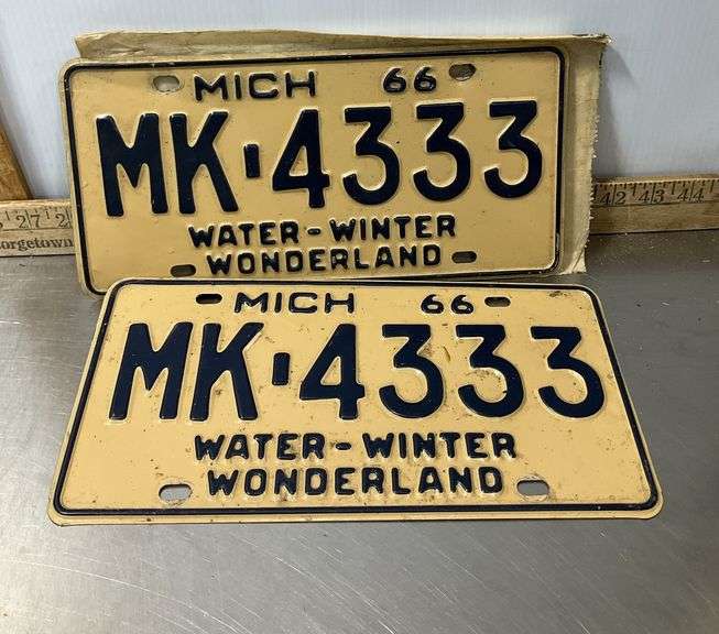 Vintage Michigan License Plates, Tobacco Boxes, Stickers & Jewelry
