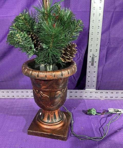 Pre-lit Christmas Lamp Post