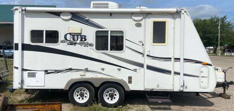 Weekly Online Auction: Aerolite Cub Camper, Chevrolet Silverado, Garage Workstation, Longaberger Basket, Breyer Horses, Star Trek Figurines, Paint Brushes & MORE!