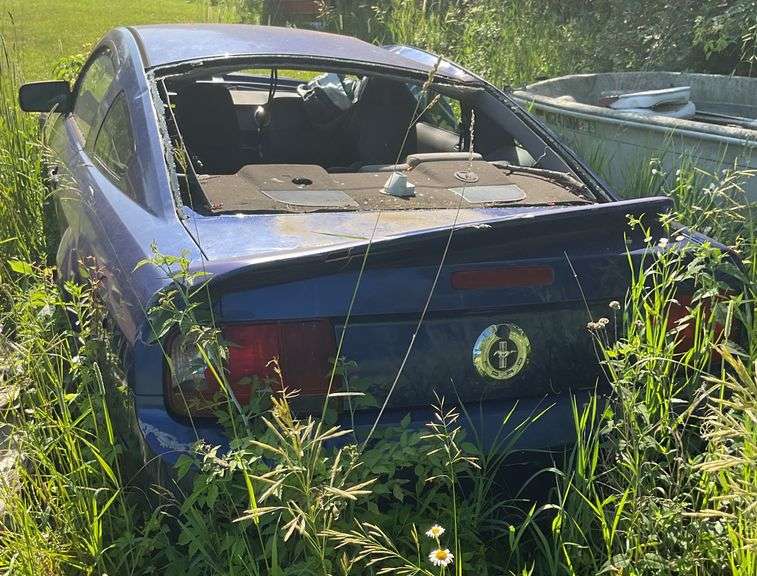 2005 Ford Mustang V6 Non Running Project/Scrap