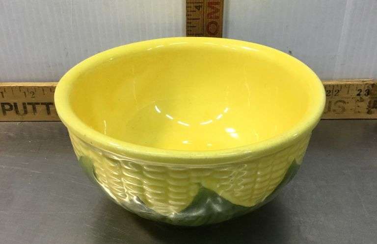 Shawnee and Hull Pottery Bowls