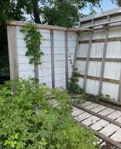 12'x7'x9' Metal Lean To Building Buyer Responsible To Load NO Loader Available