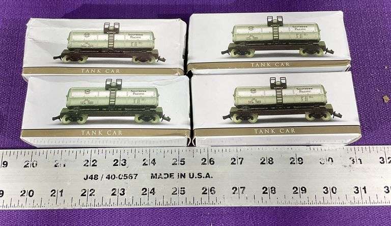 4 Pc. Southern Pacific Tank Cars