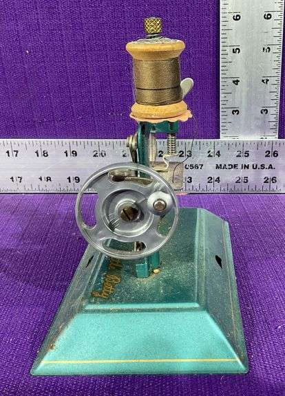 Vintage Little Betty Toy Sewing Machine Made In England