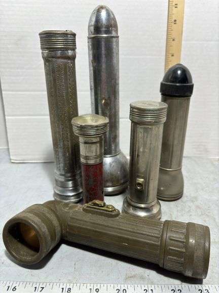 WW2 GI TL-122-D Flashlight & Other Various Flashlights