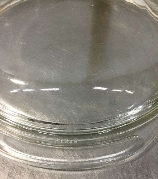 PYREX Green Casserole Dish With Lid