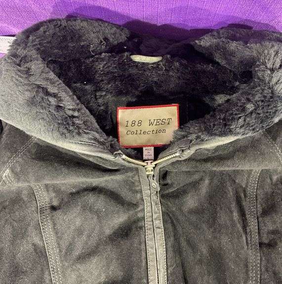 188 West Collections Size Large Women’s Coat