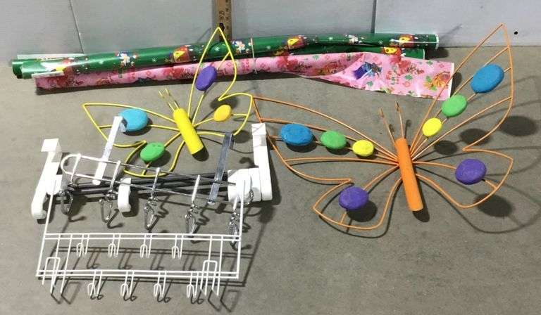 Wrapping Paper, Racks and Wall Decor - Sherwood Auctions