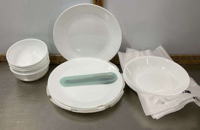 Corelle White Dishes 4 Dinner Plates, 4 Cereal Bowls, 4 Soup Bowls & Lunch Box Tableware