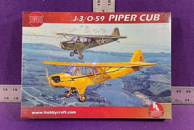 Hobby Craft Piper J-3/O-59 Piper Cub Model Aircraft